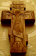 Резной деревянный крестик с АНГЕЛАМИ