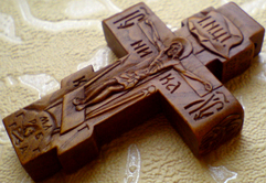 Резной деревянный крестик с АРХАНГЕЛОМ Михаилом и АРХАНГЕЛОМ Гавриилом