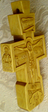 Резной крестик с Ликами Св. Николая Чудотворца и Богородицы.
