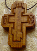 Нательный деревянный маленький крестик
